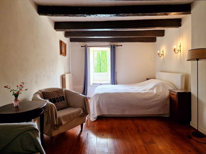 Image No.10-11 Bed House for sale