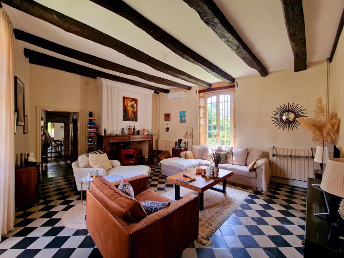 Image No.3-11 Bed House for sale