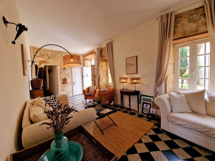 Image No.5-11 Bed House for sale