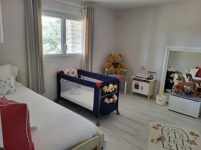 Image No.12-4 Bed House for sale