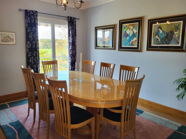 Image No.6-4 Bed House for sale