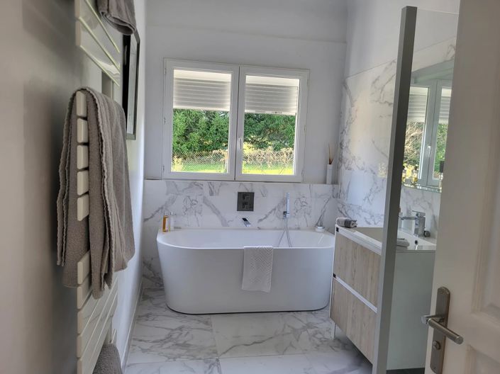 Image No.9-4 Bed House for sale