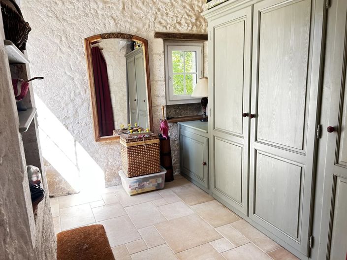 Image No.7-4 Bed House for sale