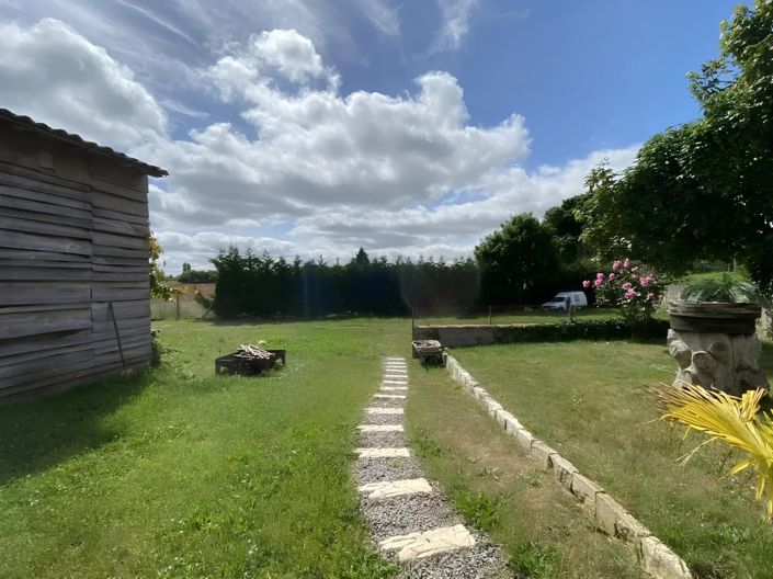 Image No.2-Maison de 3 chambres à vendre à Ruffec