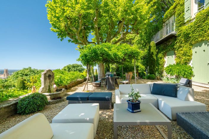 Image No.3-7 Bed Property for sale