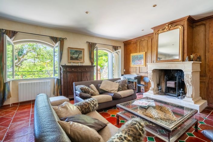 Image No.6-7 Bed Property for sale