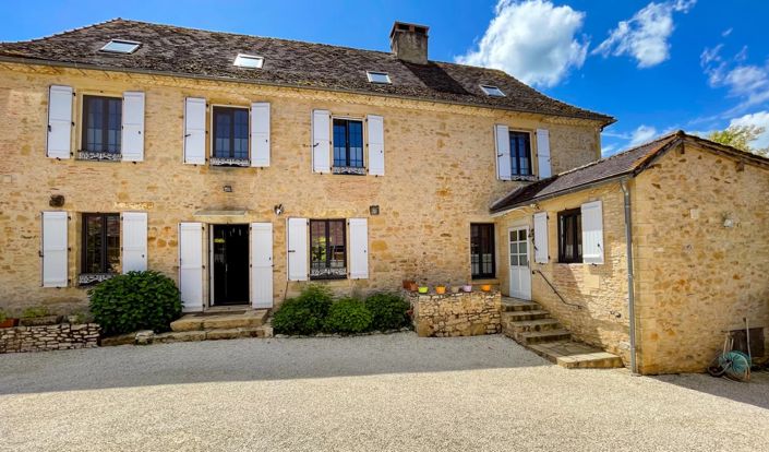 Image No.1-7 Bed House for sale