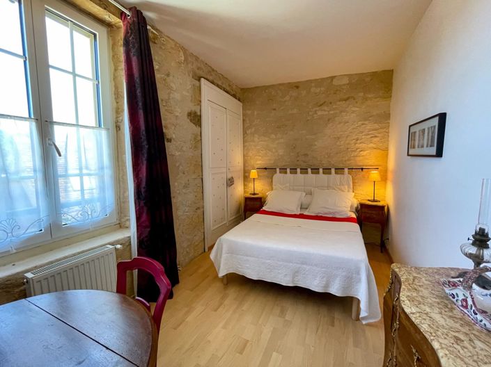 Image No.12-7 Bed House for sale