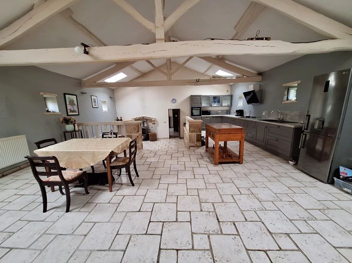 Image No.5-5 Bed House for sale