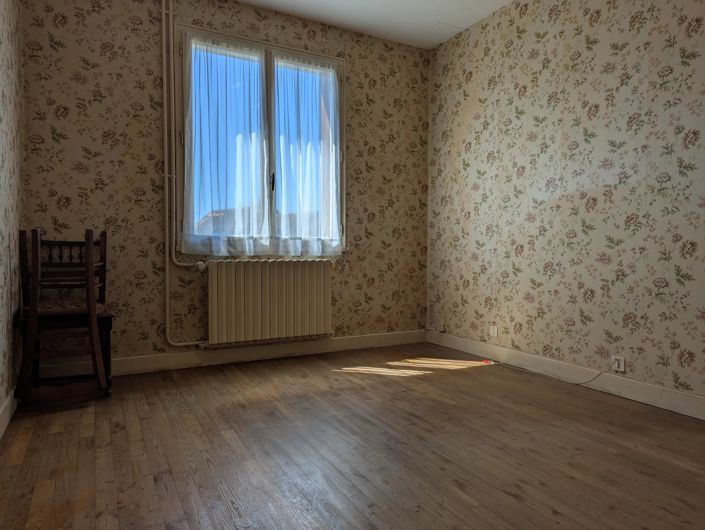 Image No.5-3 Bed Village House for sale