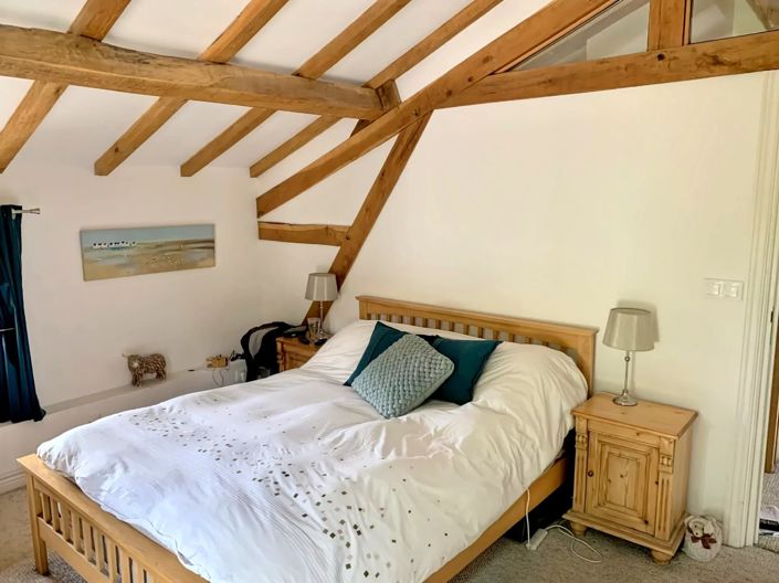 Image No.4-4 Bed House for sale