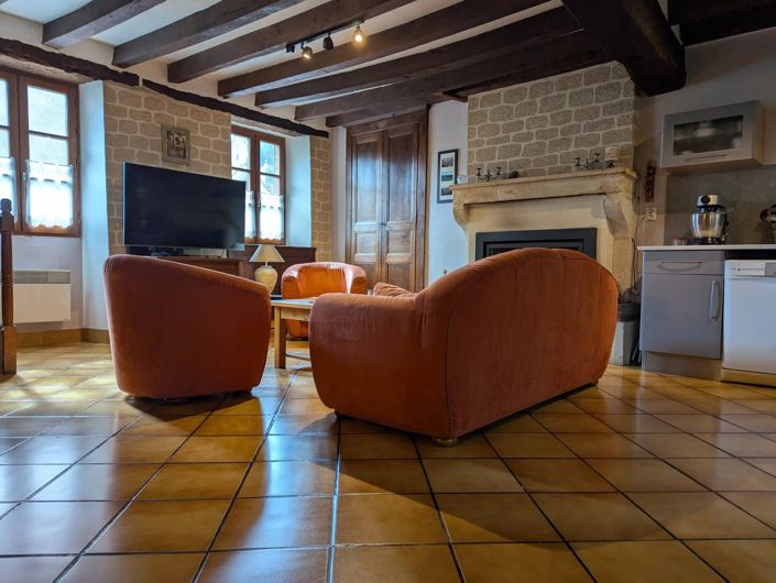 Image No.2-4 Bed House for sale