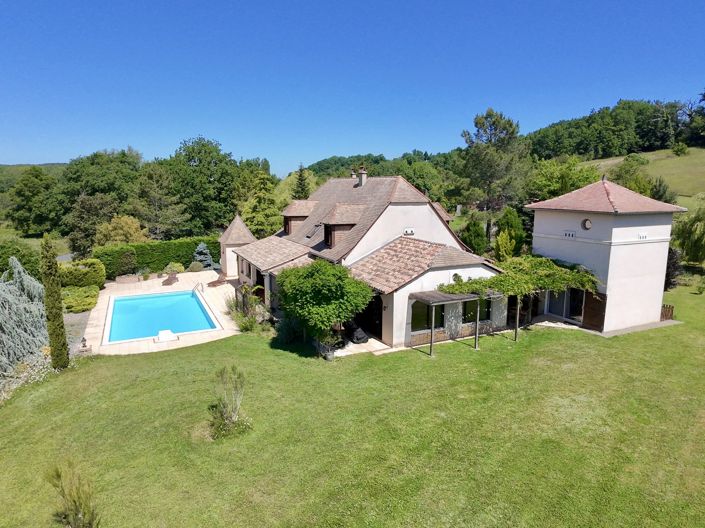 Image No.2-4 Bed House for sale