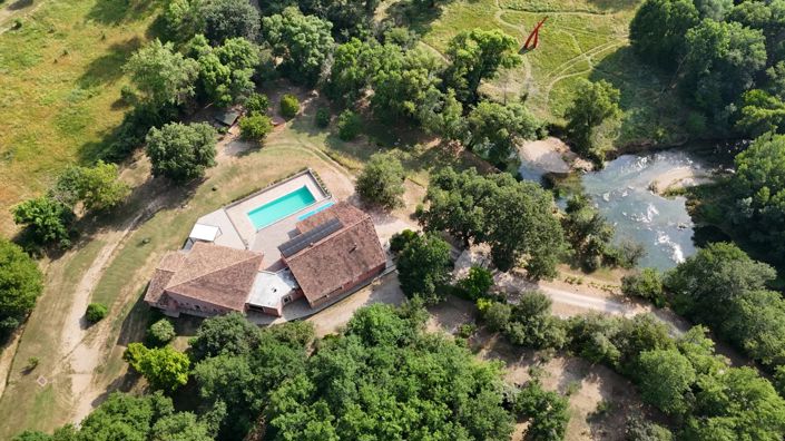 Image No.6-10 Bed House for sale