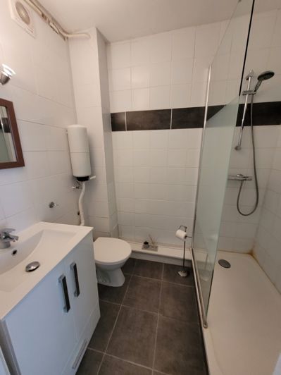 Image No.15-3 Bed House for sale