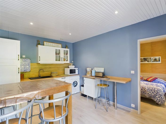 Image No.14-6 Bed House for sale