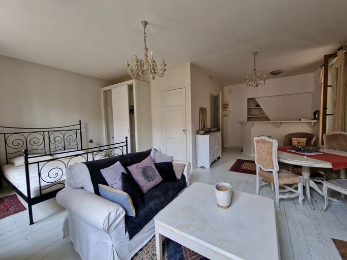 Image No.13-2 Bed House for sale
