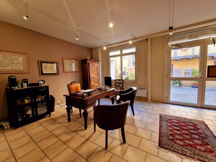 Image No.2-2 Bed House for sale