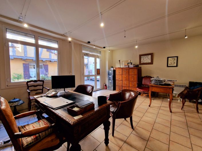 Image No.3-2 Bed House for sale