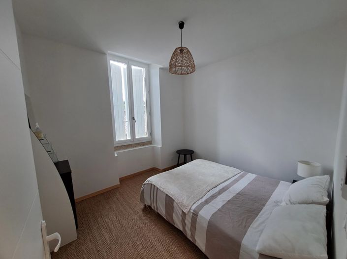 Image No.13-4 Bed House for sale