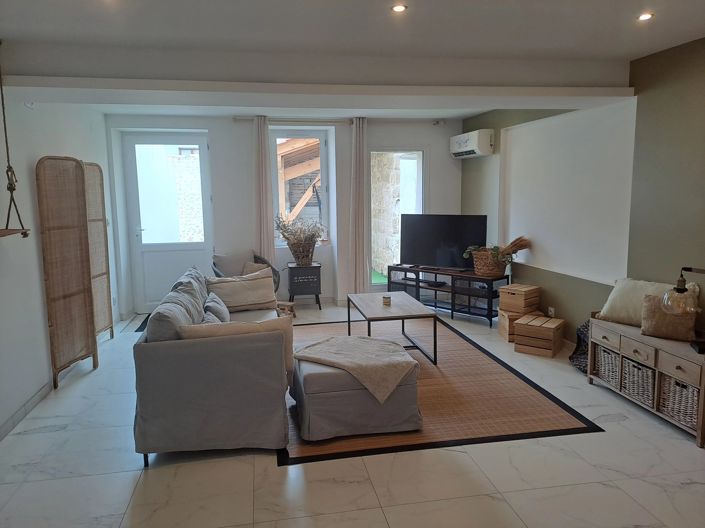 Image No.6-4 Bed House for sale