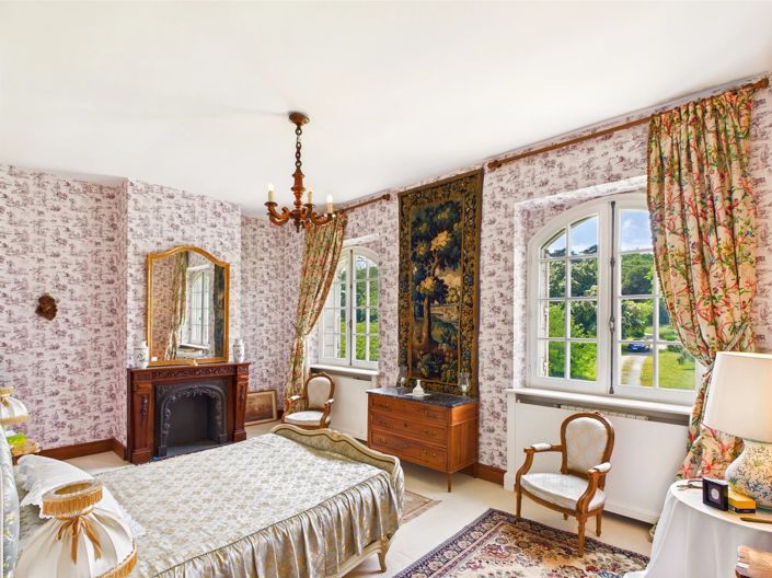 Image No.10-9 Bed House for sale