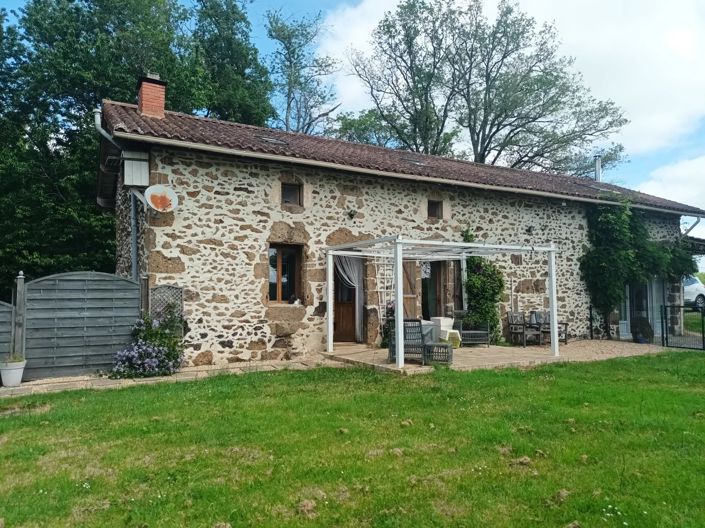 Image No.1-4 Bed Village House for sale