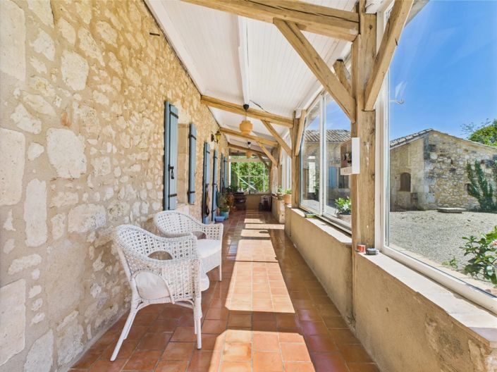 Image No.8-5 Bed House for sale