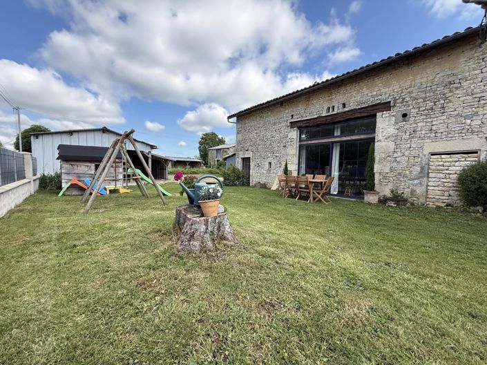 Image No.15-3 Bed House for sale