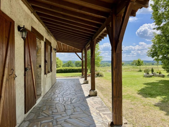 Image No.5-Maison de 5 chambres à vendre à Aubeterre-sur-Dronne