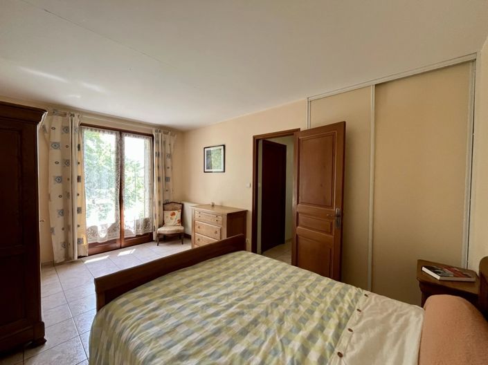 Image No.8-Maison de 5 chambres à vendre à Aubeterre-sur-Dronne