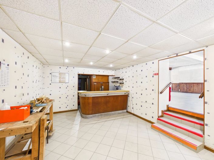 Image No.12-6 Bed House for sale