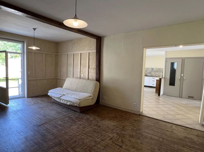 Image No.6-6 Bed House for sale