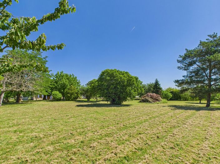 Image No.13-2 Bed House for sale