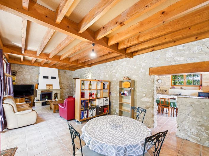 Image No.4-2 Bed House for sale