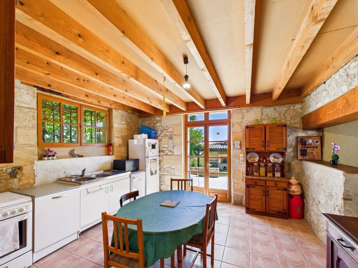 Image No.5-2 Bed House for sale