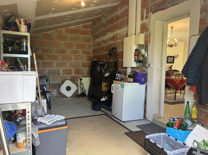 Image No.12-3 Bed House for sale