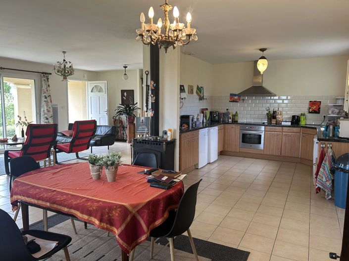 Image No.4-3 Bed House for sale