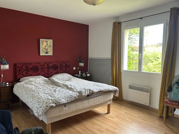 Image No.8-3 Bed House for sale