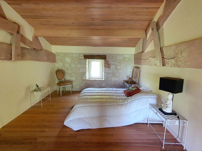 Image No.9-5 Bed House for sale