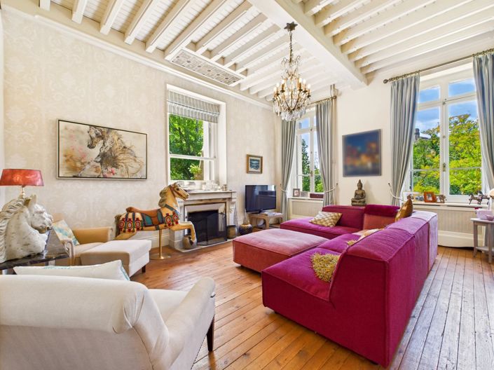 Image No.4-6 Bed House for sale