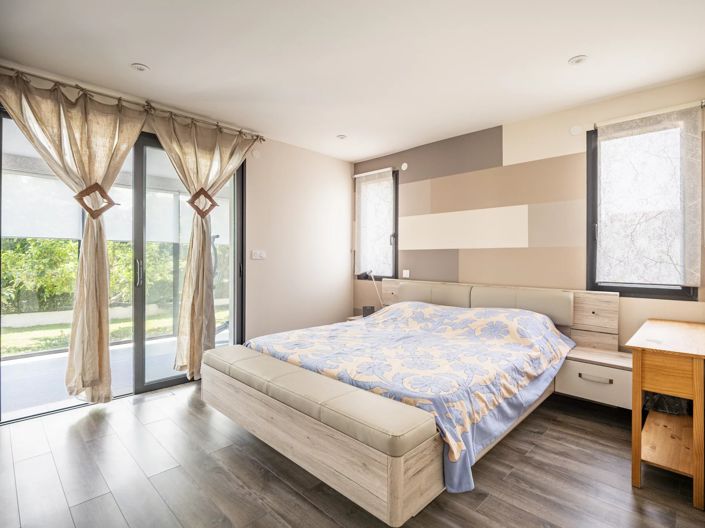 Image No.9-3 Bed House for sale