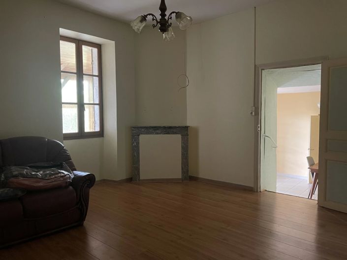 Image No.3-1 Bed Farmhouse for sale