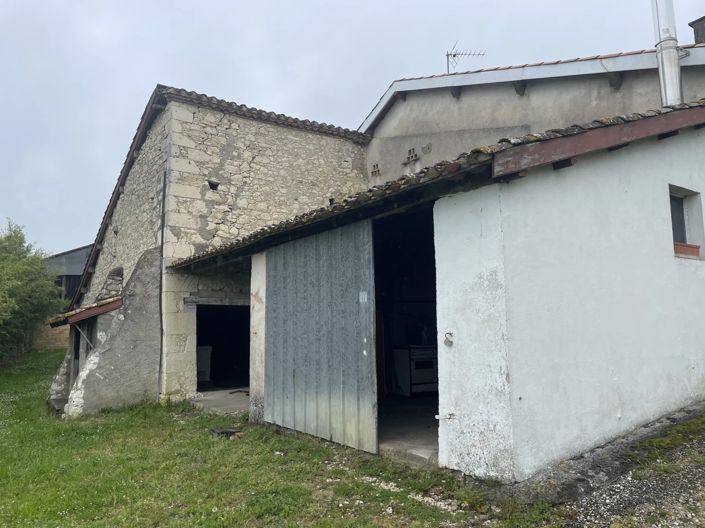 Image No.9-1 Bed Farmhouse for sale