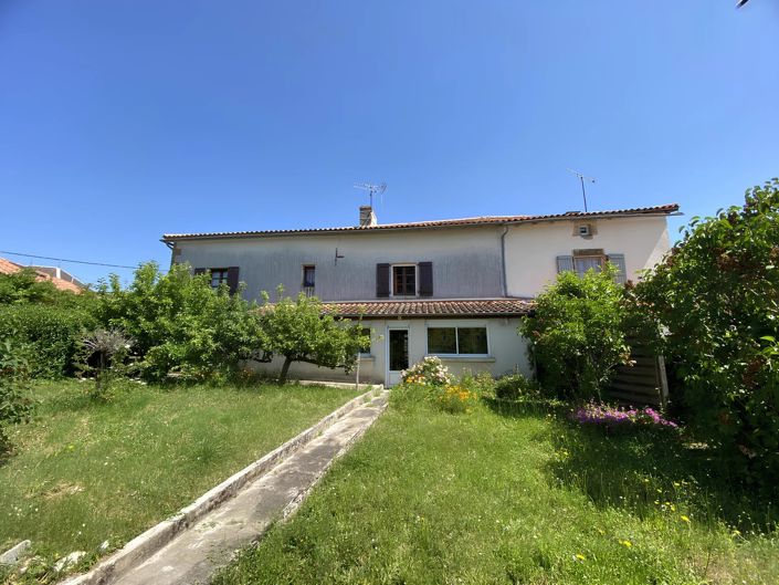 Image No.1-4 Bed House for sale