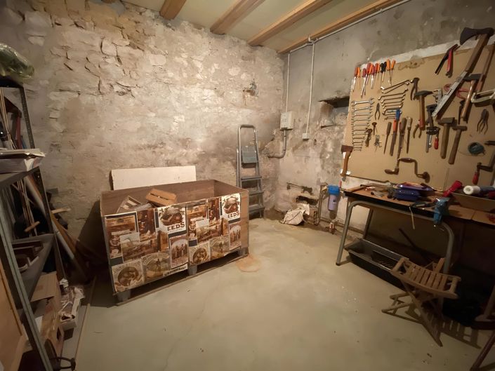 Image No.12-4 Bed House for sale