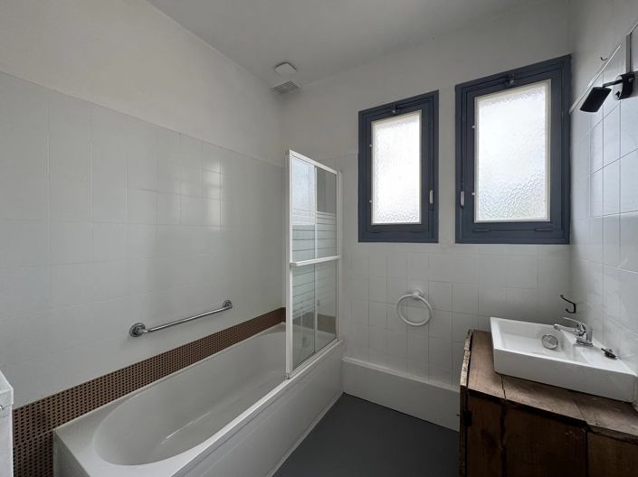 Image No.5-Maison de 4 chambres à vendre à Saint-Michel