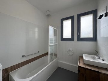 ee0f4b68d11c3c9aa8ce8d613631093f07d3322b42192