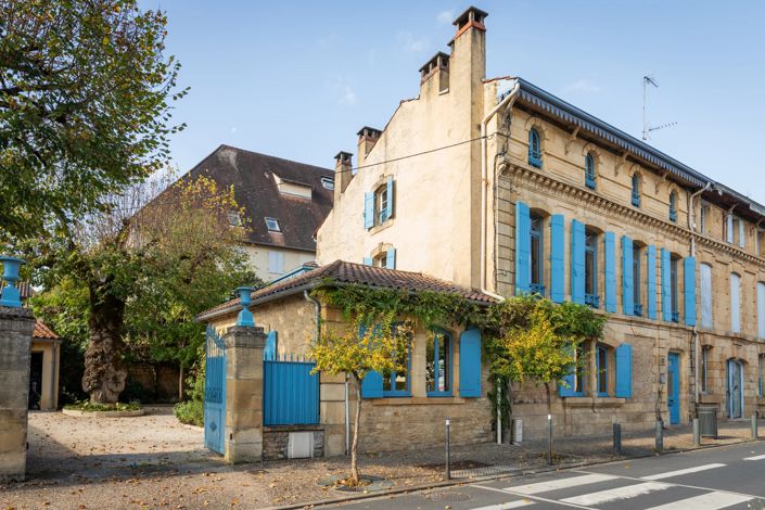 Image No.1-5 Bed House for sale