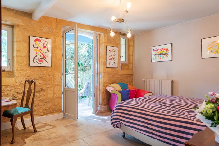 Image No.10-5 Bed House for sale